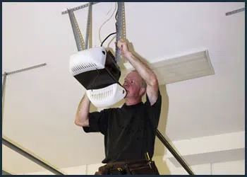 Garage Doors Store Repairs Closter, NJ 201-367-2737 - cont-gdr-door-opener-08m